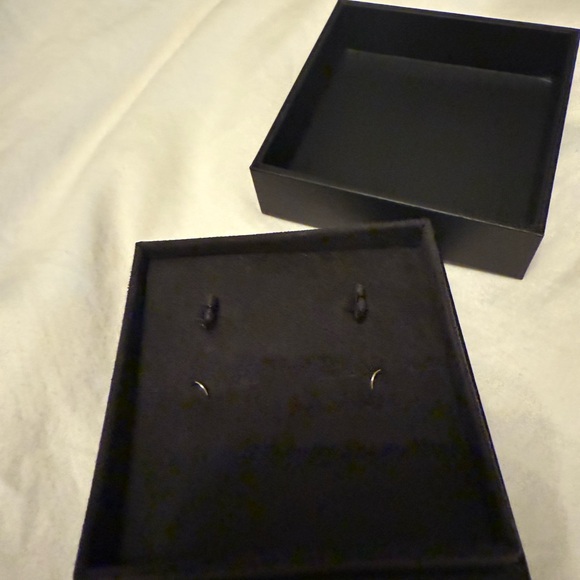 Shaun Leane Black Jewelry Box - Picture 2 of 2